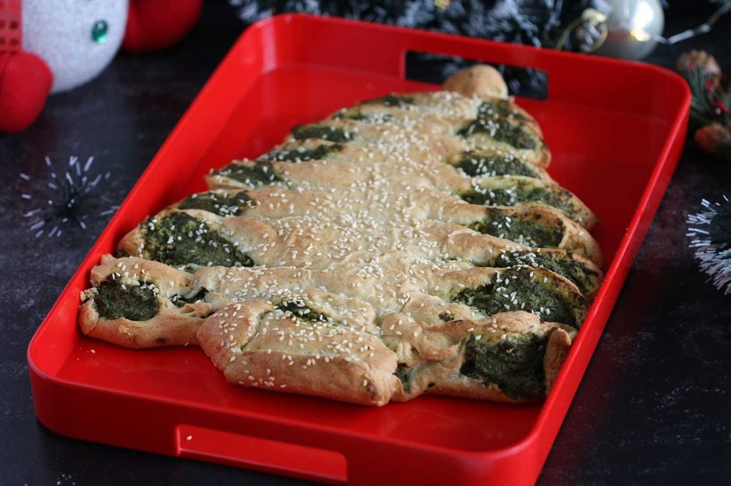 Spinach Pastry for Christmas
