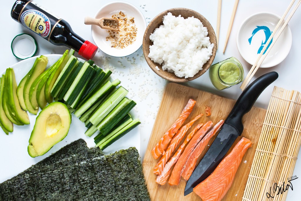 Homemade Maki Sushi recipe | Tajinny.com