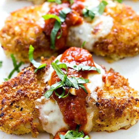 Easy and Perfect Chicken Parmigiana | Tajinny.com